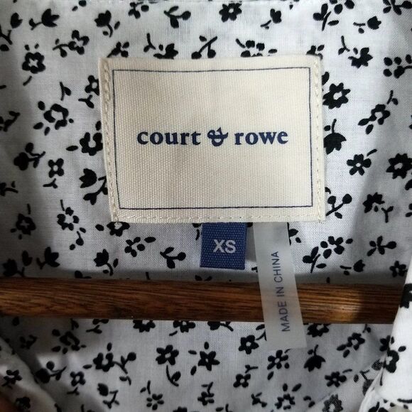 Court & Rowe White Black Mini Floral Print Button Up Blouse - Picture 7 of 9